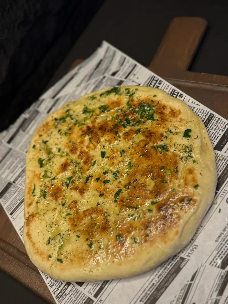 Pan casero con mantequilla